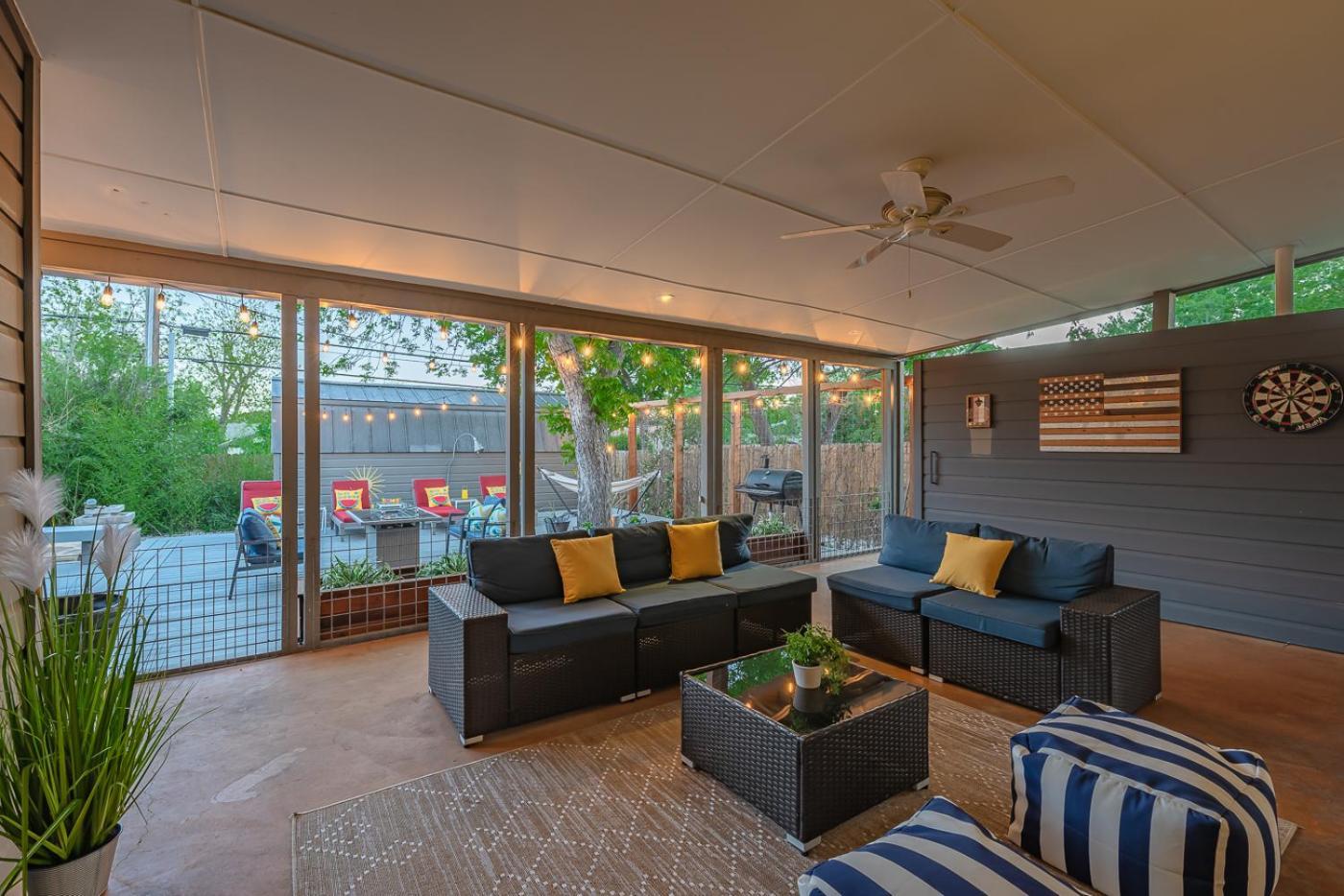 Serene Pool & Firepit In Stunning Home By Airport Σαν Αντόνιο Εξωτερικό φωτογραφία
