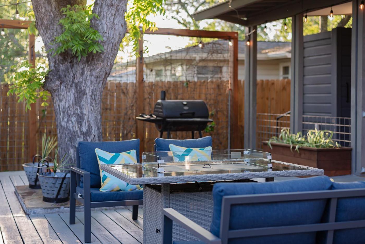 Serene Pool & Firepit In Stunning Home By Airport Σαν Αντόνιο Εξωτερικό φωτογραφία