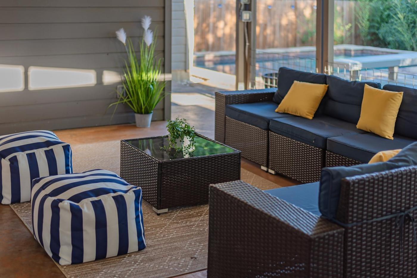 Serene Pool & Firepit In Stunning Home By Airport Σαν Αντόνιο Εξωτερικό φωτογραφία