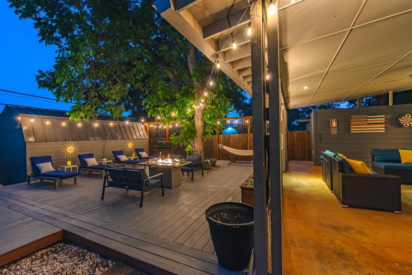 Serene Pool & Firepit In Stunning Home By Airport Σαν Αντόνιο Εξωτερικό φωτογραφία