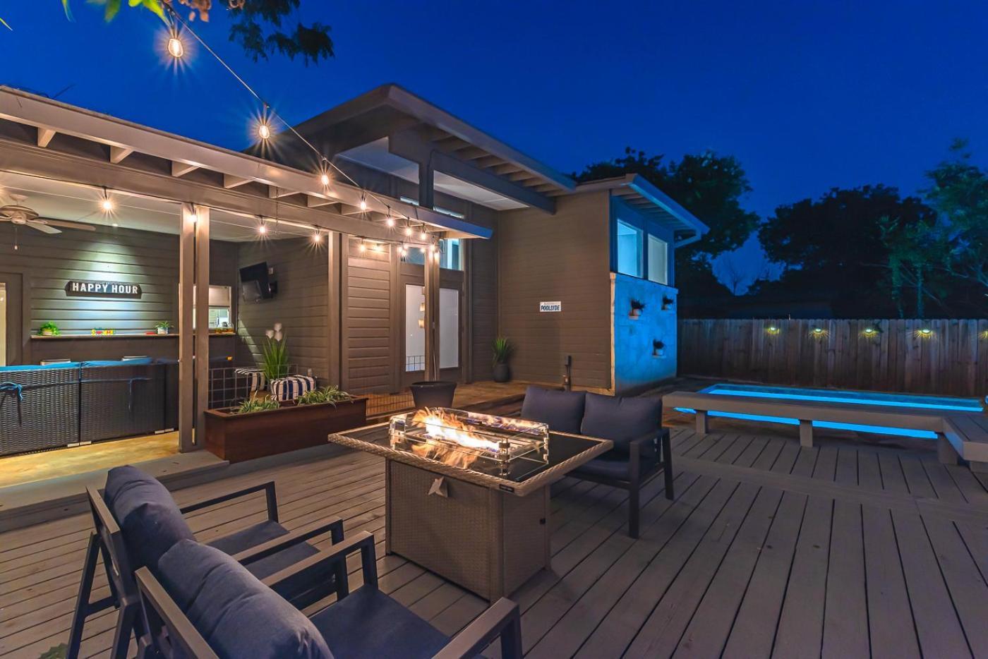 Serene Pool & Firepit In Stunning Home By Airport Σαν Αντόνιο Εξωτερικό φωτογραφία
